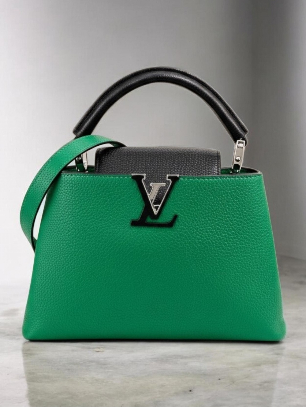Louis Vuitton Green and Black Capucines Top Handle Bag